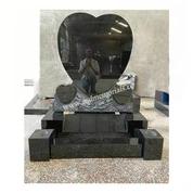 Triple Hearts Thistles Gravsten